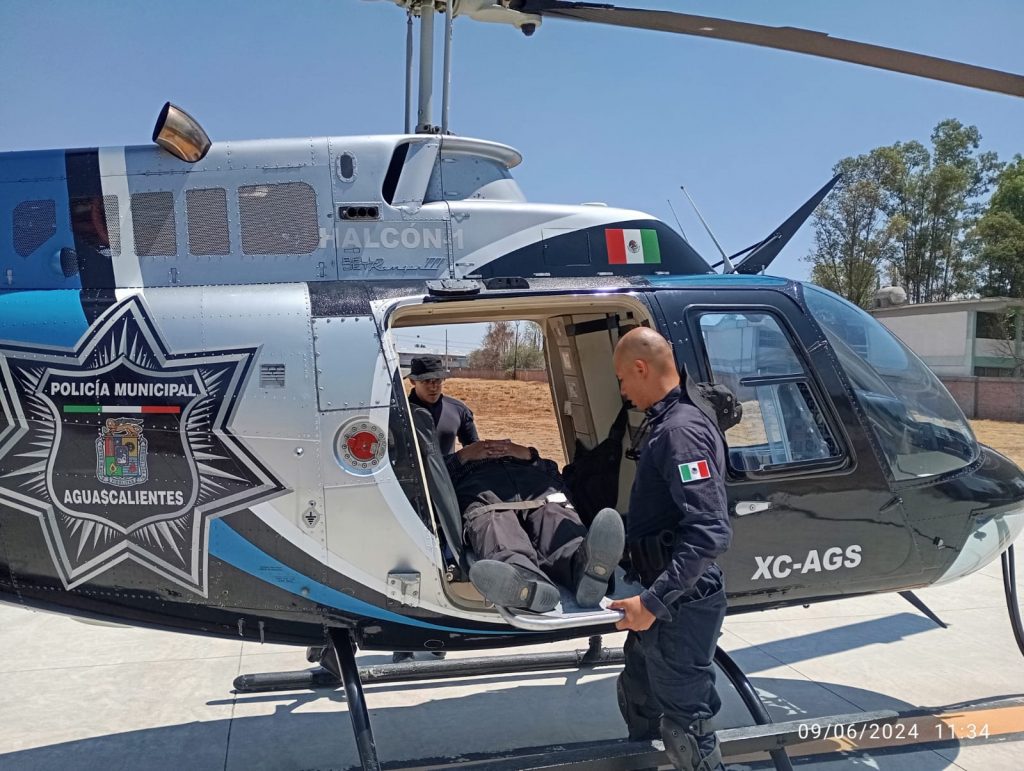 CAPACITAN AL GRUPO DE OPERACIONES ÁREAS DE LA POLICÍA MUNICIPAL EN EVACUACIÓN AEROMÉDICA DE PERSONAS LESIONADAS