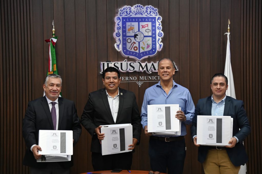 SE LLEVÓ A CABO OFICIALMENTE EL PROCESO DE ENTREGA-RECEPCIÓN EN JESÚS MARÍA