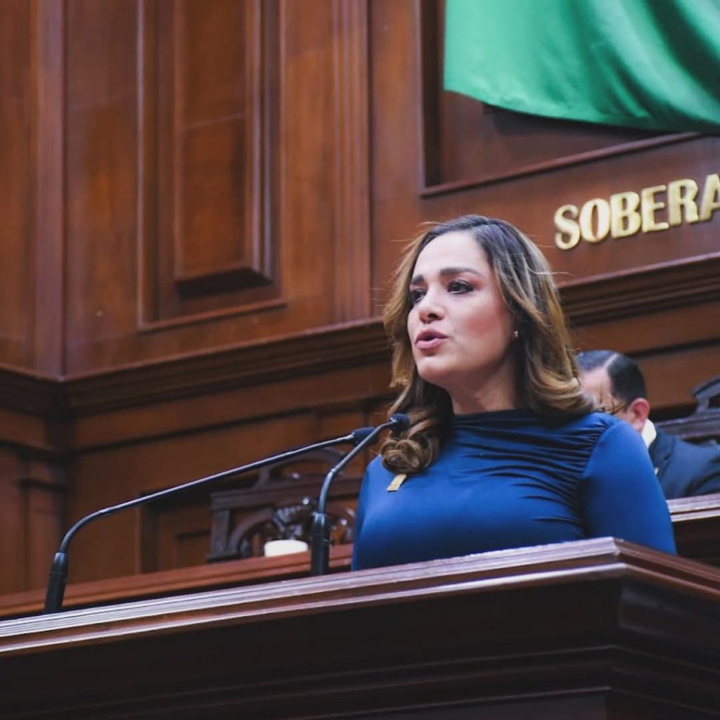 LA VIOLENCIA EN LOS HOGARES NO DEBE SER NORMALIZADA,SINO CASTIGADA:ARLETTE MUÑOZ