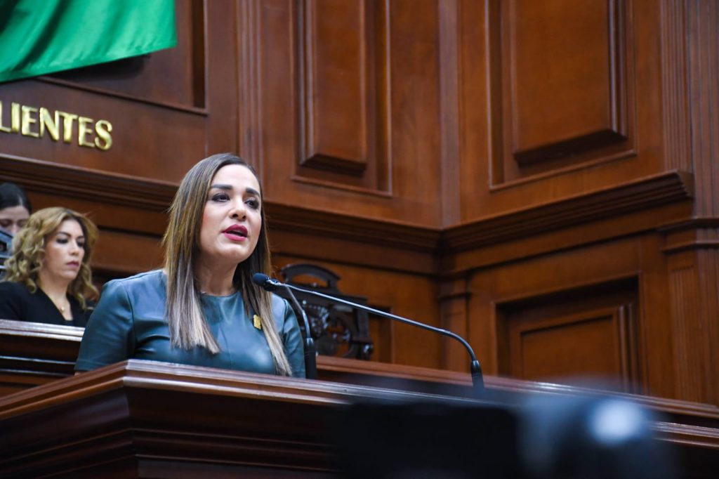 GARANTIZADAS MEJORES CONDICIONES LABORALES Y DE RETIRO PARA TRABAJADORES DEL ESTADO : ARLETTE MUÑOZ