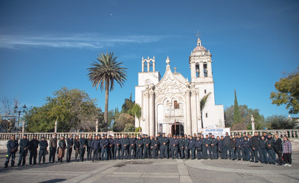 RECONOCE CÉSAR MEDINA LA LABOR Y COMPROMISO DE LOS POLICÍAS MUNICIPALES