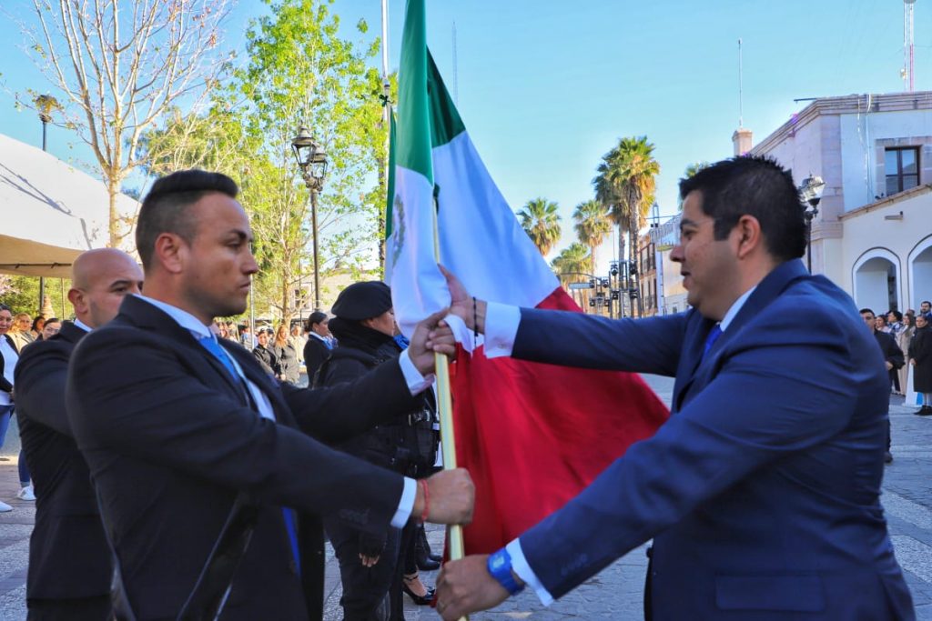 CONMEMORAN EL DÍA DE LA BANDERA CON ABANDERAMIENTO DE DELEGACIONES EN JESÚS MARÍA