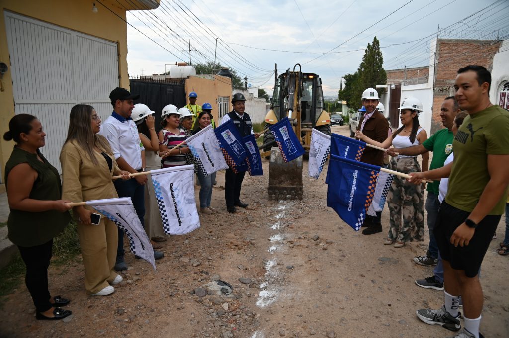 ARRANCA OBRA DE REHABILITACIÓN EN LA COLONIA LOS ARROYITOS