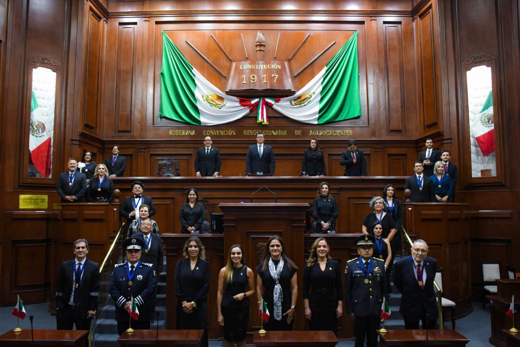 OTORGA EL CONGRESO DEL ESTADO MEDALLAS AL MÉRITO SOCIAL A INSTITUCIONES Y CIUDADANOS AGUASCALENTENSES