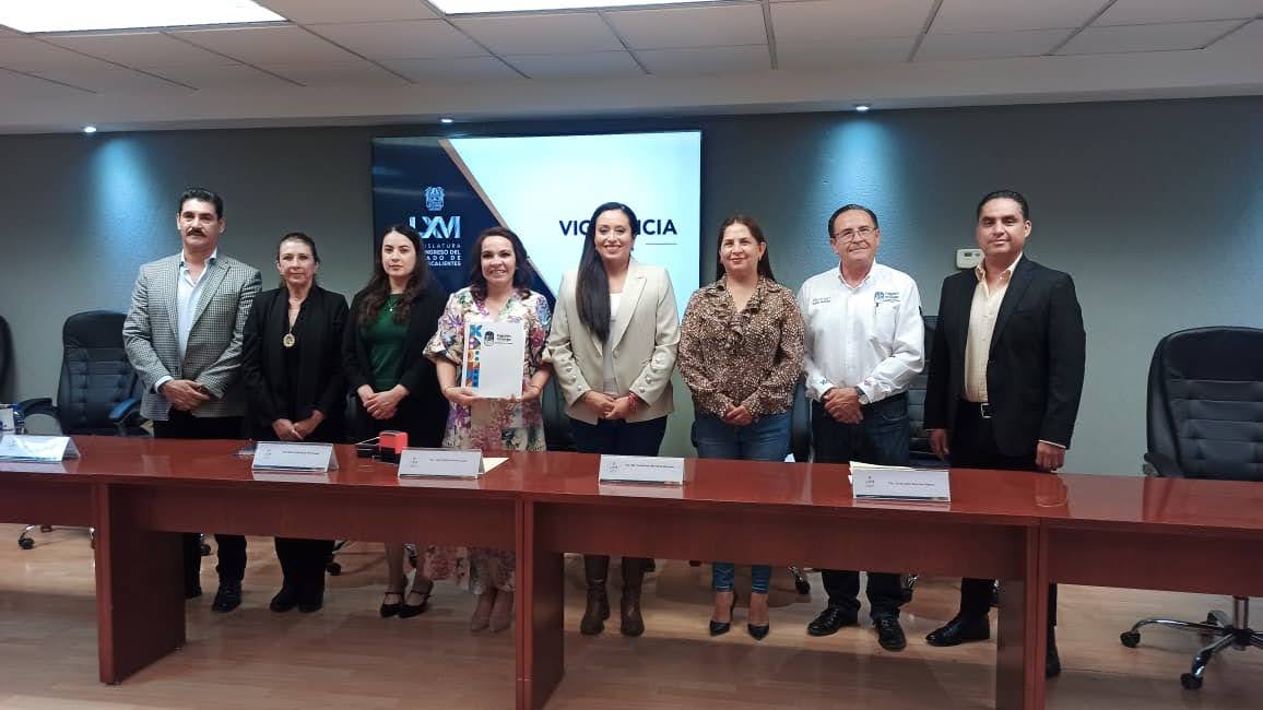 CONGRESO DE AGUASCALIENTES RECIBIÓ LOS PROYECTOS DE LEYES DE INGRESOS 2026 DE LOS ONCE MUNICIPIOS DEL ESTADO