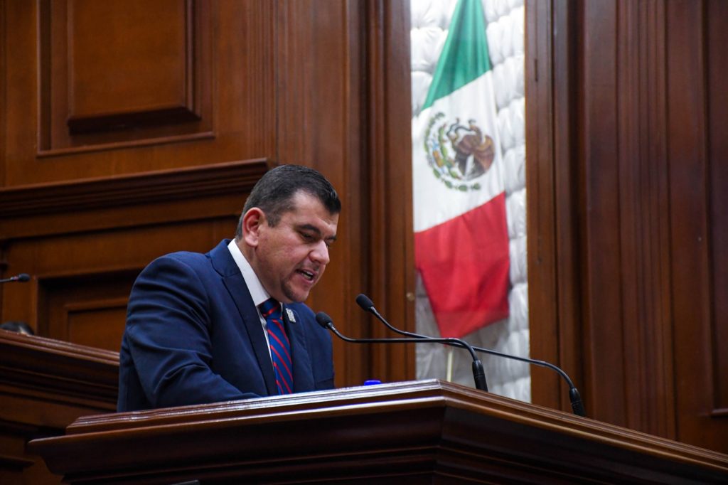 PRESENTA DIPUTADO ADÁN VALDIVIA INICIATIVA PARA ESTABLECER PROTOCOLOS DE ATENCIÓN A PERSONAS ADULTAS MAYORES