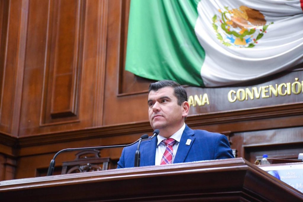 ADÁN VALDIVIA DIPUTADO POR CALVILLO, ENCABEZA LISTADE LEGISLADORES MÁS PRODUCTIVOS.