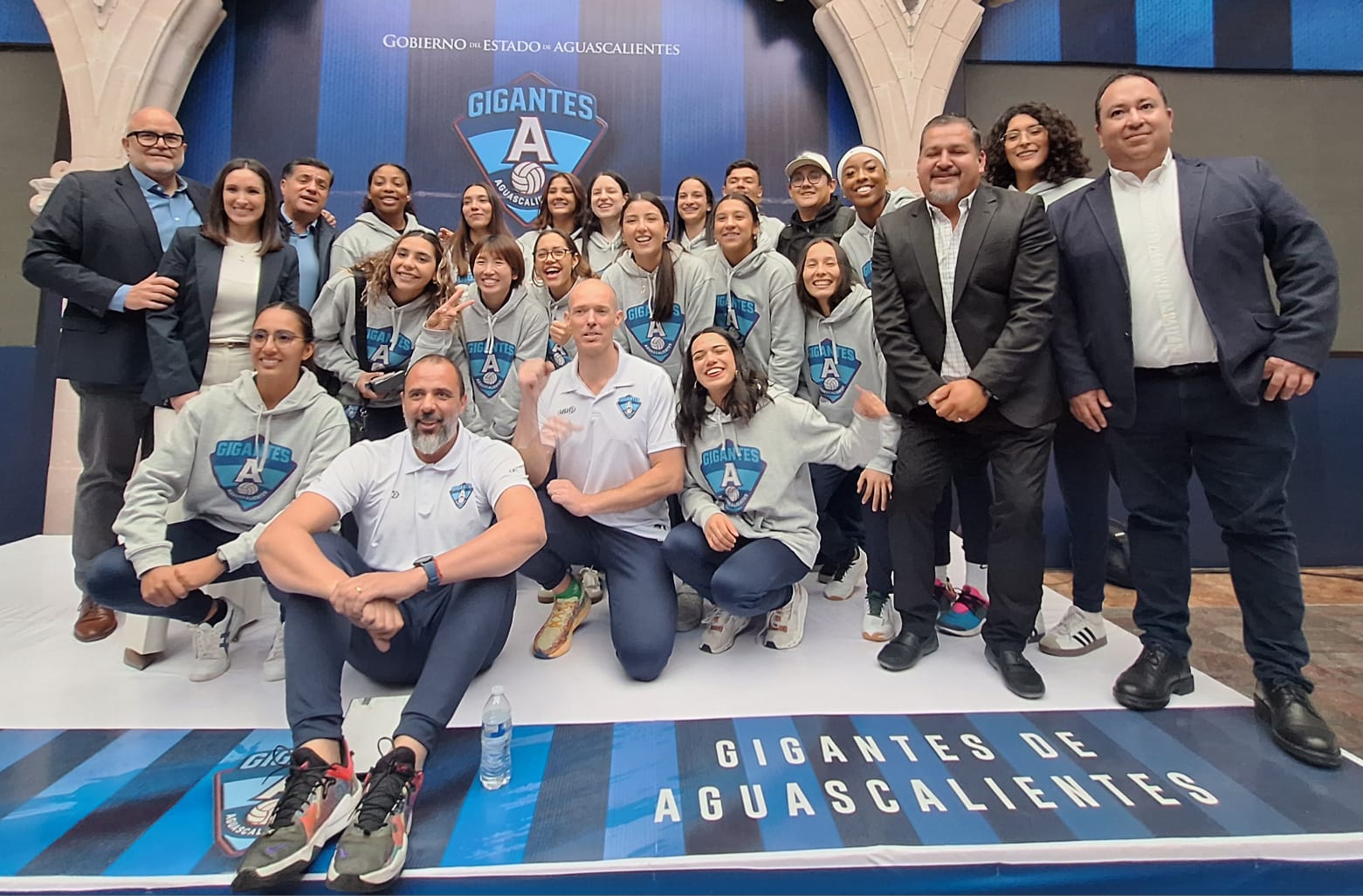 GIGANTES DE AGUASCALIENTES, EL PRIMER EQUIPO DE VOLEIBOL PROFESIONAL EN EL ESTADO