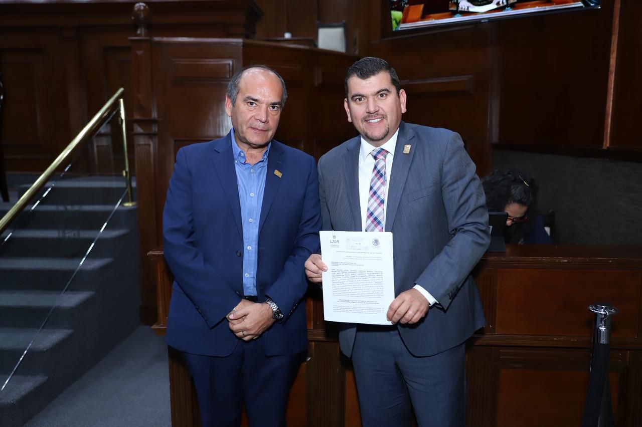 PROTEGER LA PROPIEDAD PRIVADA,LA NUEVA INICIATIVA DE ADÁN VALDIVIA.