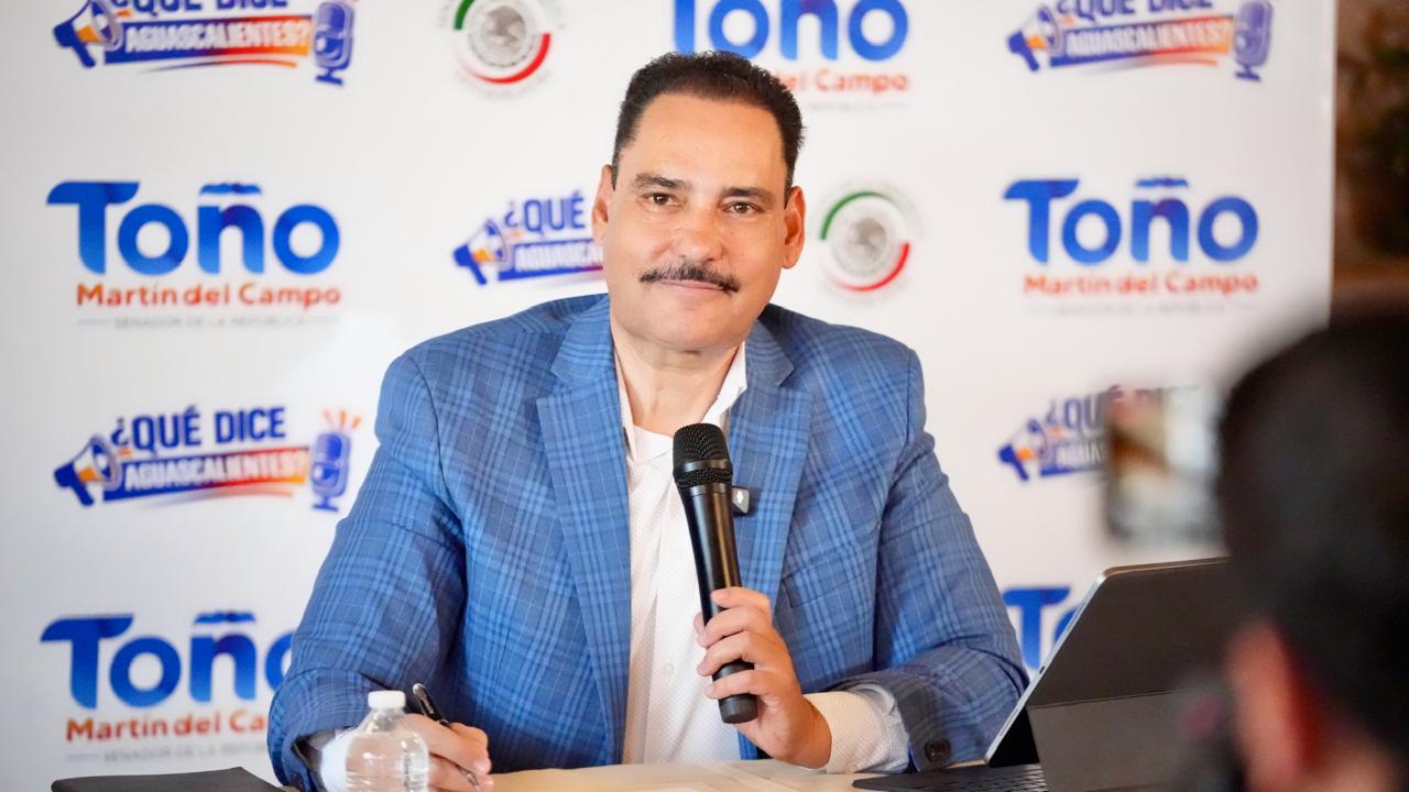 TOÑO MARTÍN DEL CAMPO ANUNCIA GIRA DE TRABAJO A EL SALVADOR